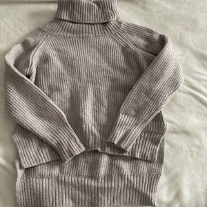 Wilfred Free turtleneck sweater
